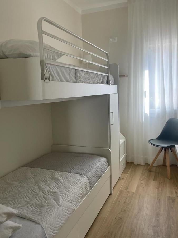 Villa Emma -Walterigato Apartments Solo Per Famiglie Lido di Jesolo Exterior foto